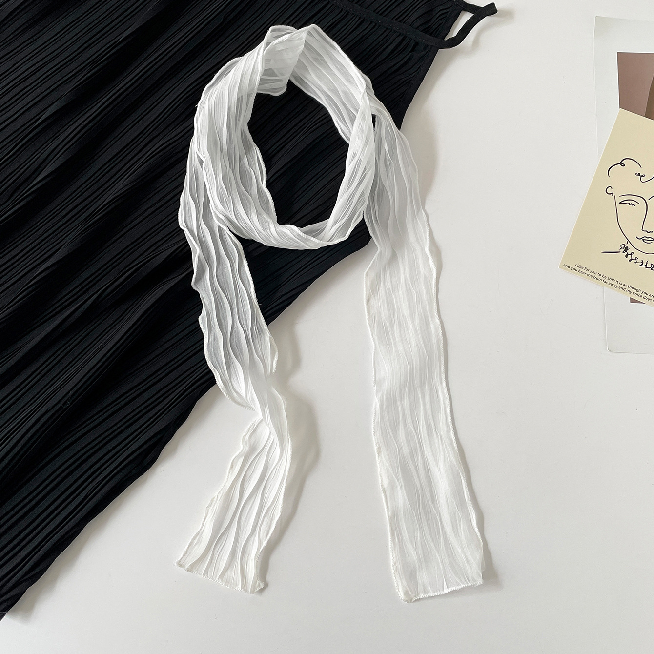 Fresh Summer Crinkled Chiffon  - Ascot Neck Scarf recension och pris