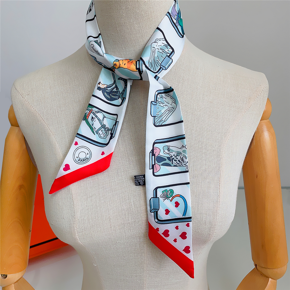 Brand Design Twill 100% Silk S - Scarf Silk Square recension och pris