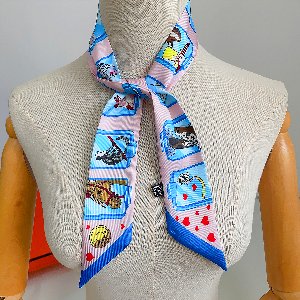 Brand Design Twill 100% Silk S - Scarf Silk Square recension och pris