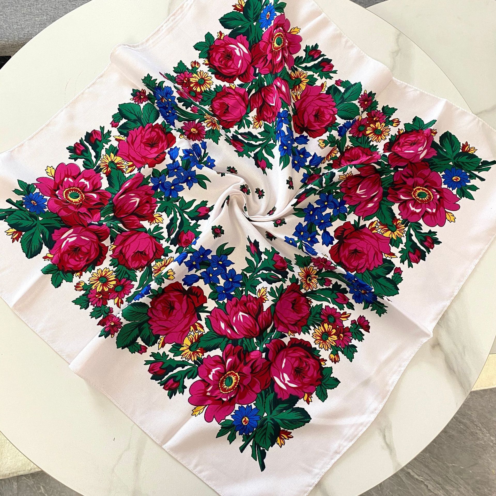 70*70cm Russian Floral Square  - Bandana Cotton recension och pris