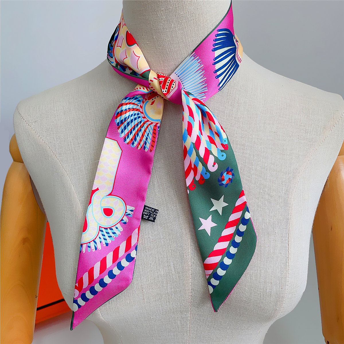 Brand Design Twill 100% Silk S - Scarf Silk Square recension och pris