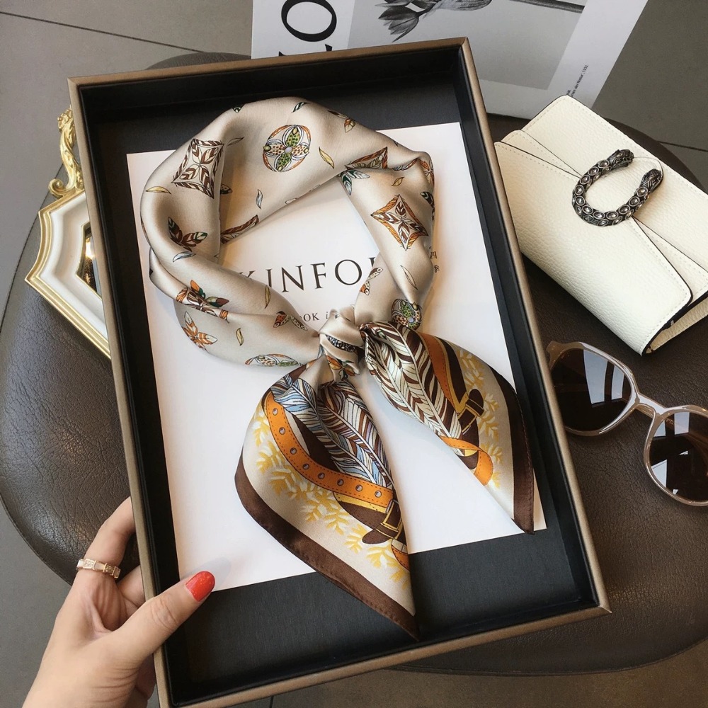 Fashion Satin Square Scarf for - Ascot Neck Scarf recension och pris